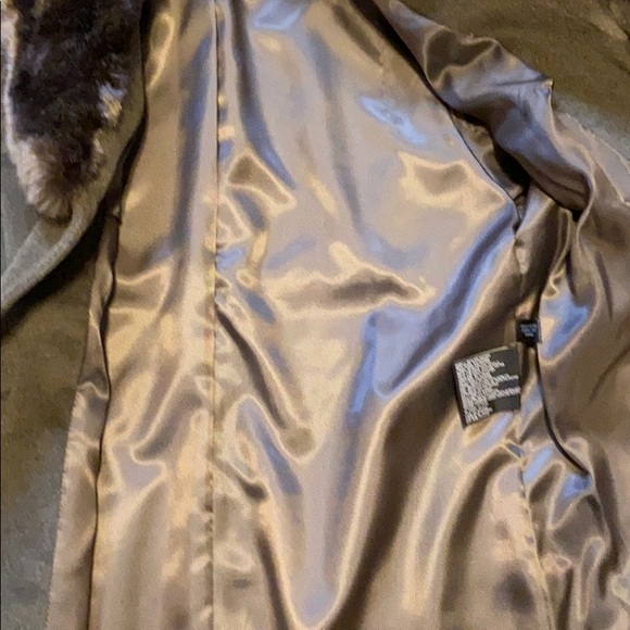 Beautiful Jones New York women’s coat - Picture 3 of 5